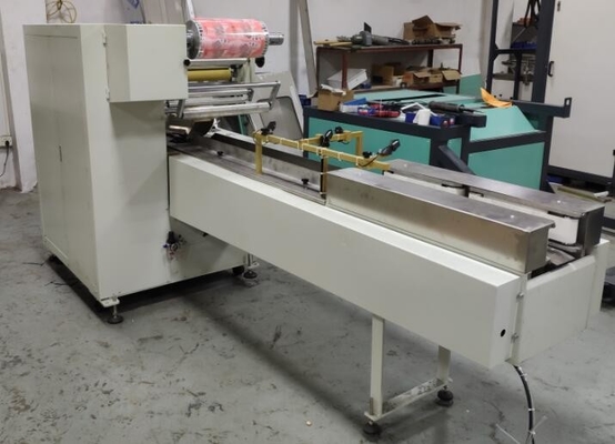 0.5Mpa Toilet Paper Production Line Fully Automatic Single Roll Packing Machine 200 pcs / Min